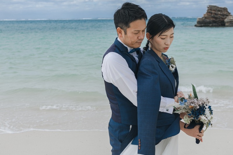 ジャケットを新婦様にかけて♬