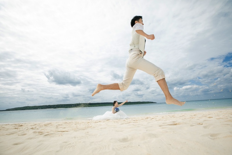 新婦さまの上をジャーンプ☆彡