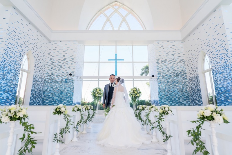 ベール姿がお似合いで、とっても綺麗です…♡