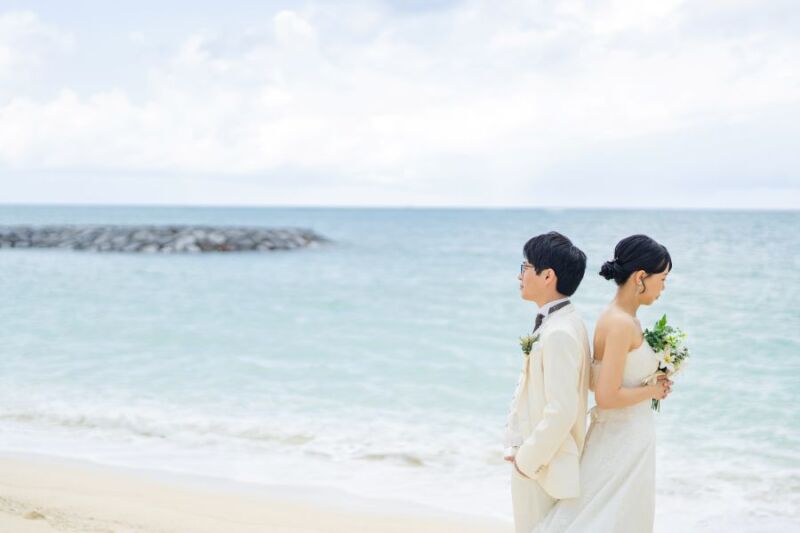 続いては背中合わせ。