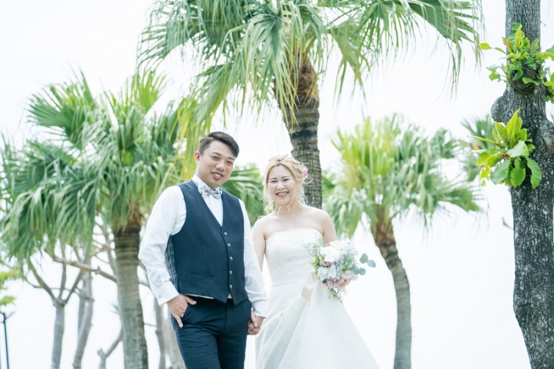 場所を変えて、ヤシの木と一緒に撮りました～