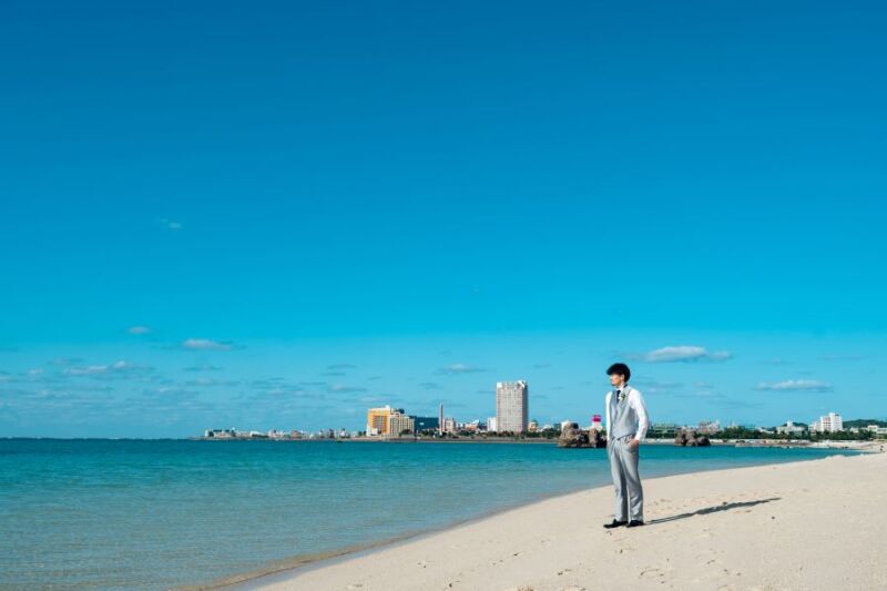 画になる新郎様