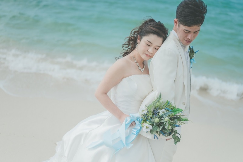 白タキシード&ウエディングドレス♪