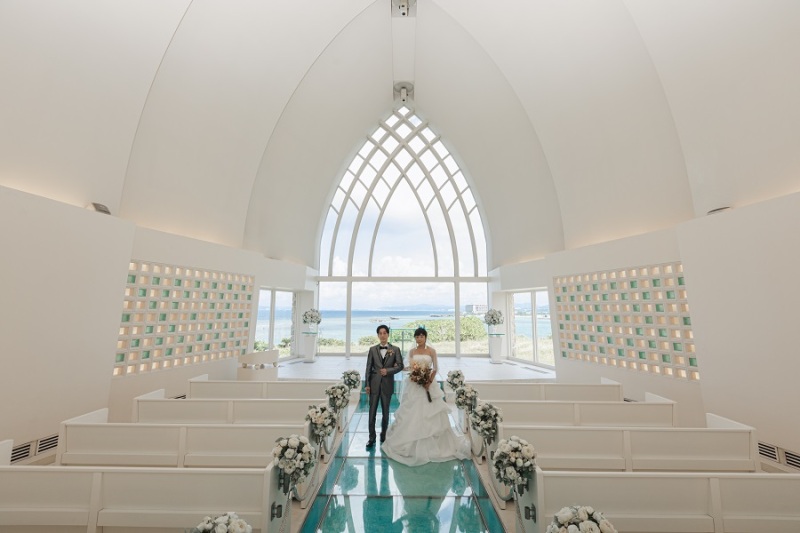 バージンロードの真ん中に立って頂きました～