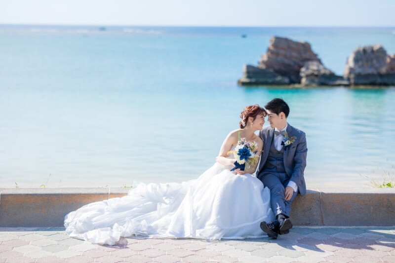 海辺に座って♡