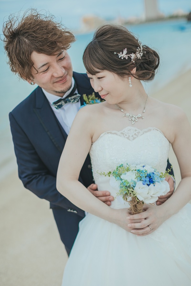 新婦さまのドレスは~~~