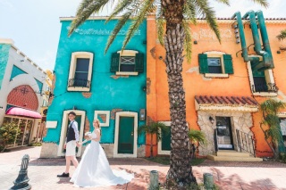 *北谷の観光スポット「アメリカンヴィレッジ」での楽しいフォトウエディング*