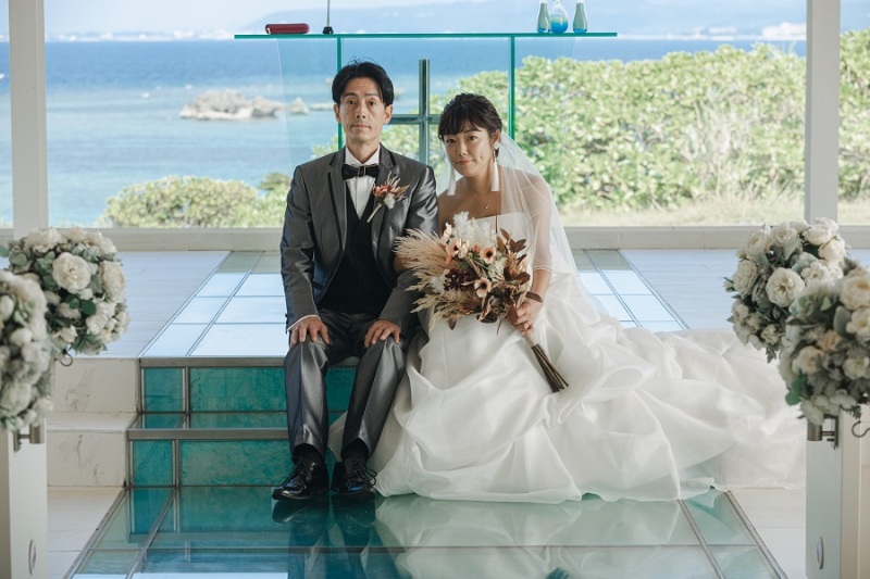 お二人の座ったポージングを撮りました～！