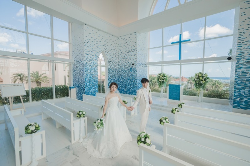 続いて、チャペルでの撮影スタート☆