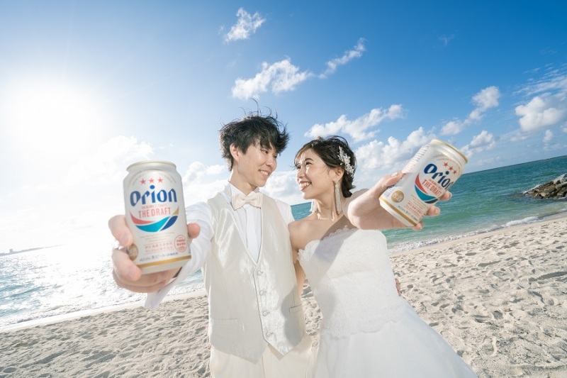 オリオンビールを持って撮りました~