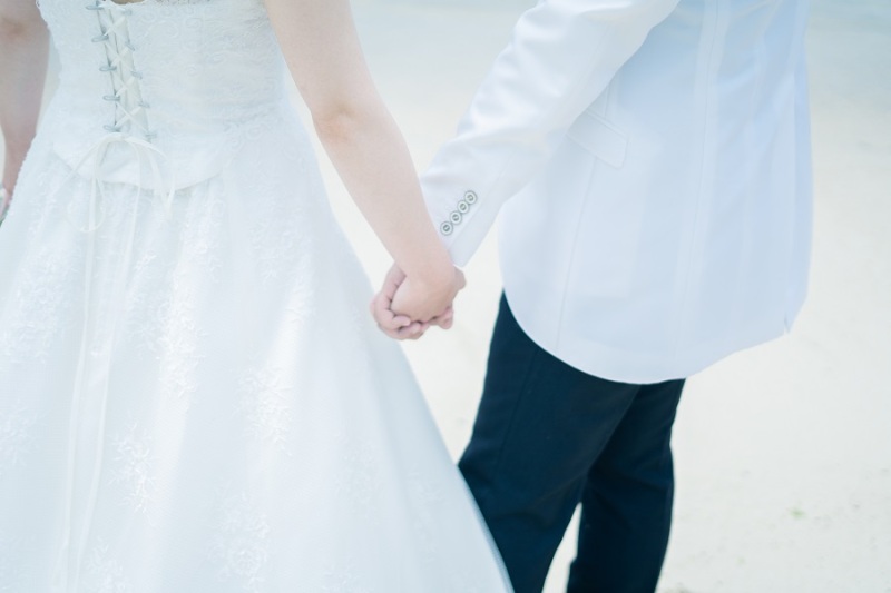 手を繋いでいるシーンを撮りました～