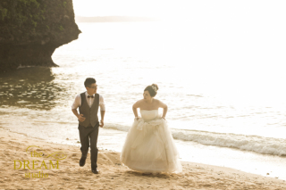 温かな夕陽に包まれ