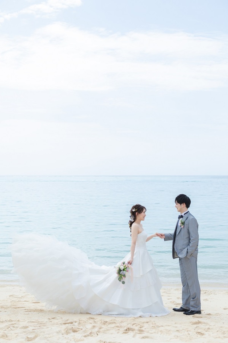 ご新婦様はAラインのウエディングドレス♡