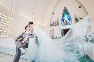 *ロングベールとプリンセスドレスを選んだ花嫁スタイル*