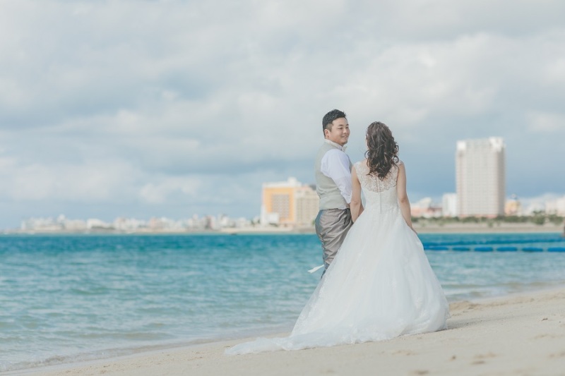 ご新郎様はジャケットを脱いでベスト姿で☆