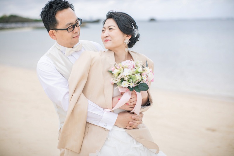 少し照れた表情が良い感じですね~♡