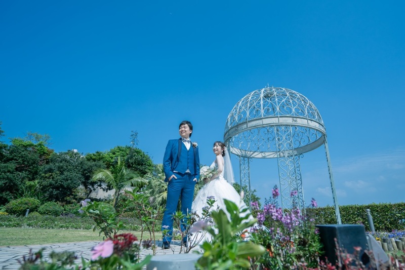 ガゼボとお花を一緒に入れて撮りました♪