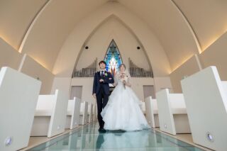 万座の教会とビーチ フォトWedding