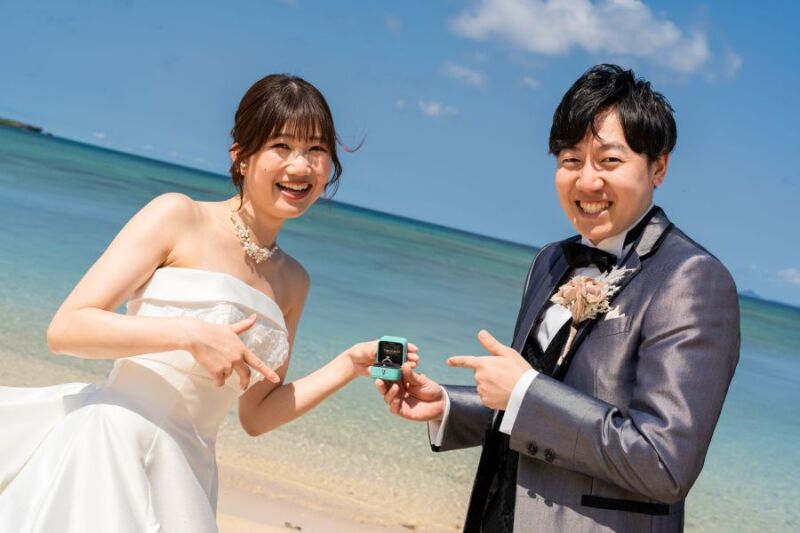 ビーチで指輪も！