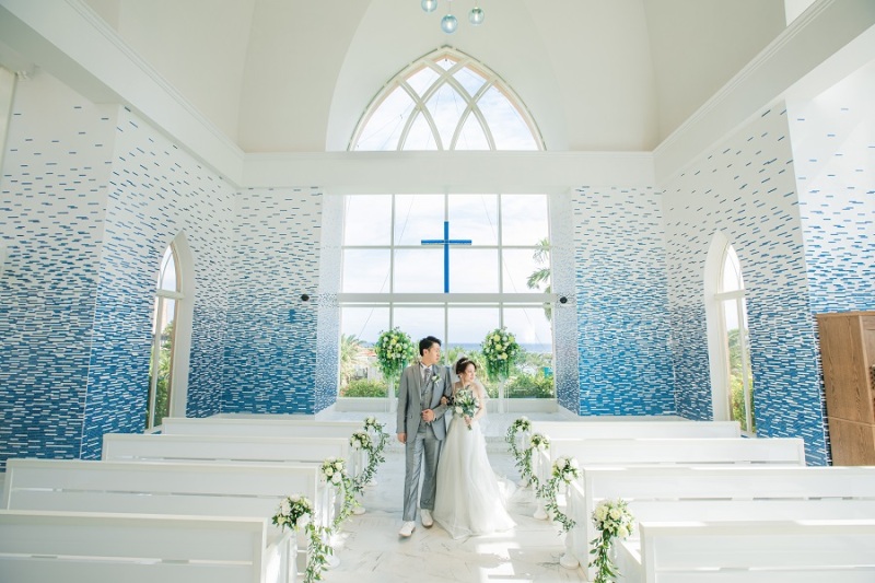 チャペルでの撮影からスタートです☆