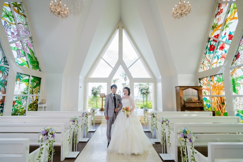 チャペル内のステンドガラスも一緒に♪