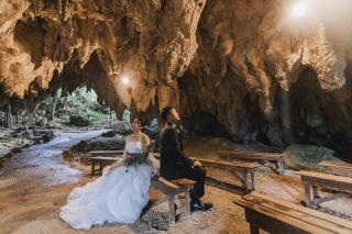 *魅力的なガンガラーの谷でフォトウエディング*