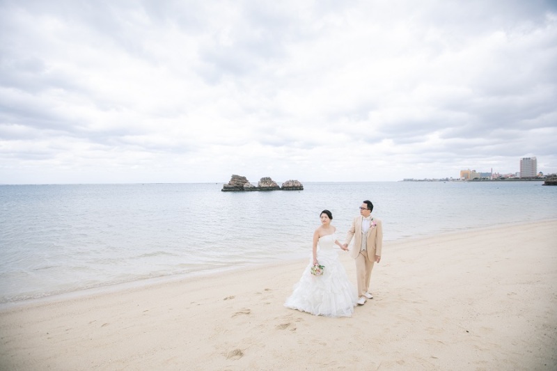 続いて、ビーチでの撮影スタートです☆