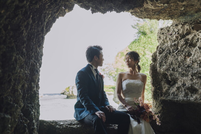 岩間に宿る、ふたりの静かな決意