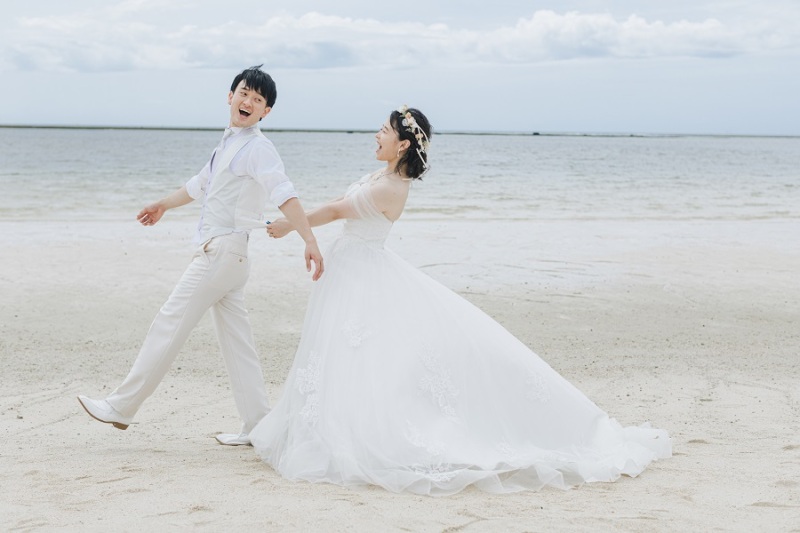 お互いに行進するような感じで歩いてます♪