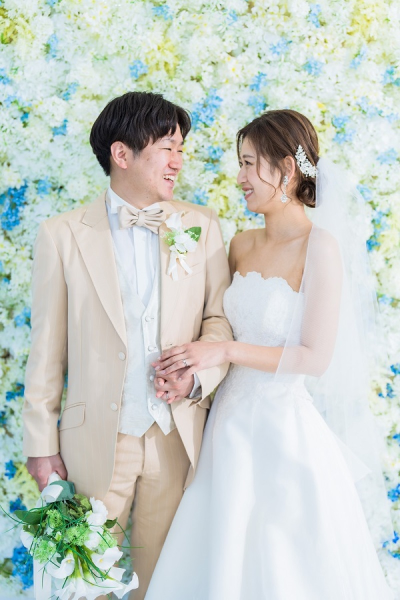 造花の壁紙を使ってお写真を撮影しております~☆
