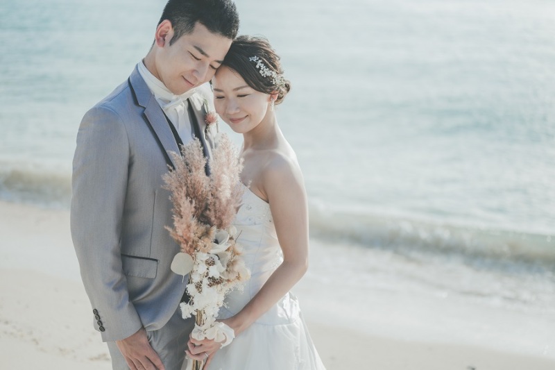 お互いにブーケへ目線を頂きました～