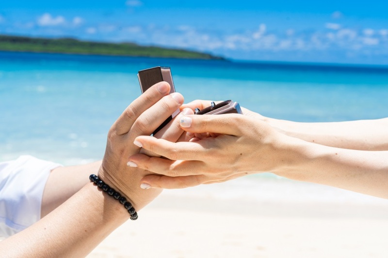 お二人の手と指輪を撮りました~!