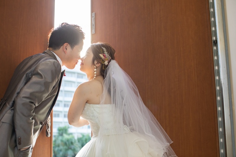 チャペルの扉側で撮影中です~♪