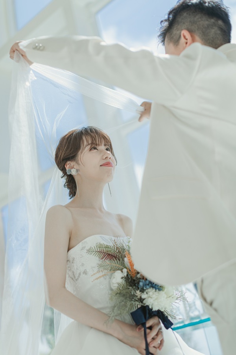 新郎さまのお顔を見つめる♡