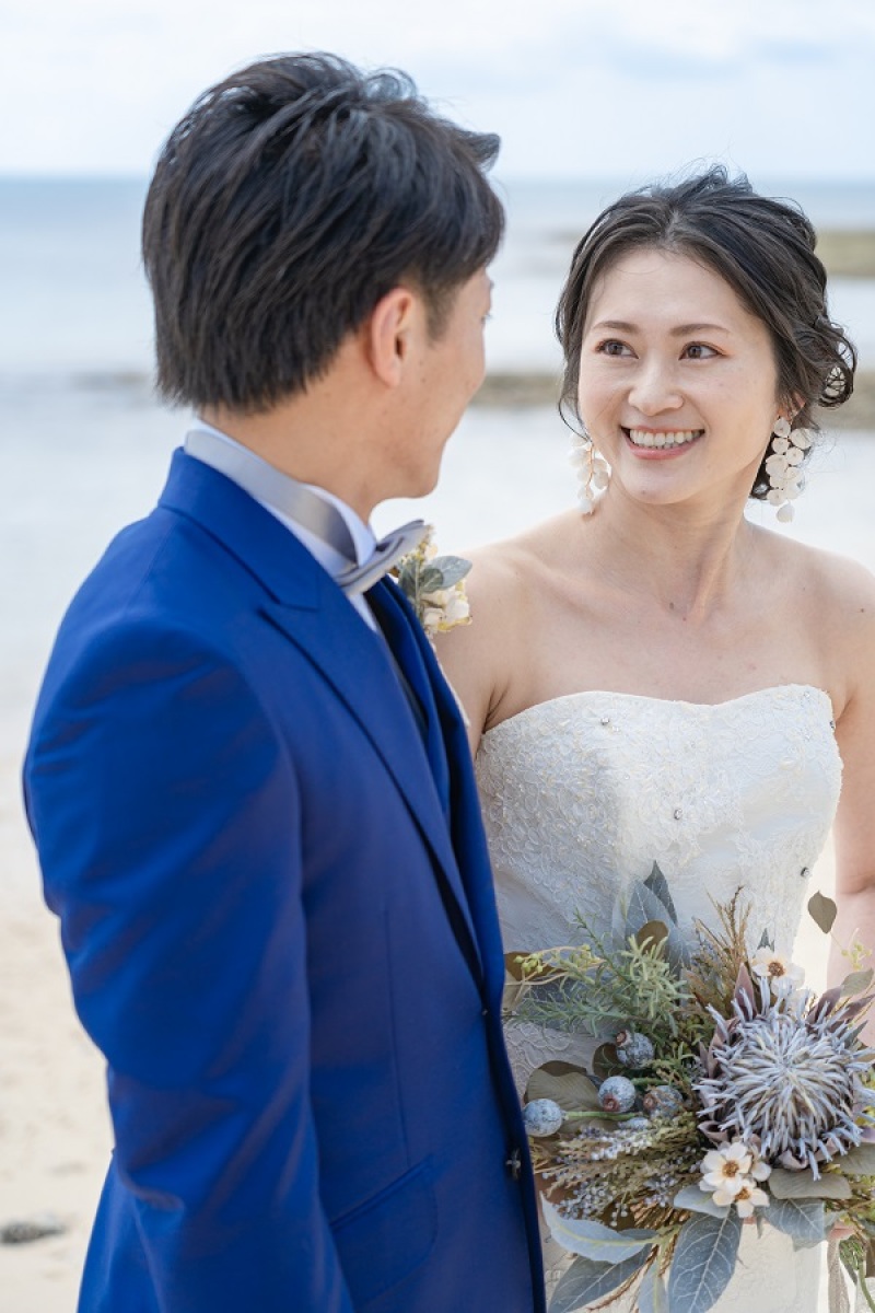 花嫁スタイルは、大き目イヤリング&シニヨンヘア♡