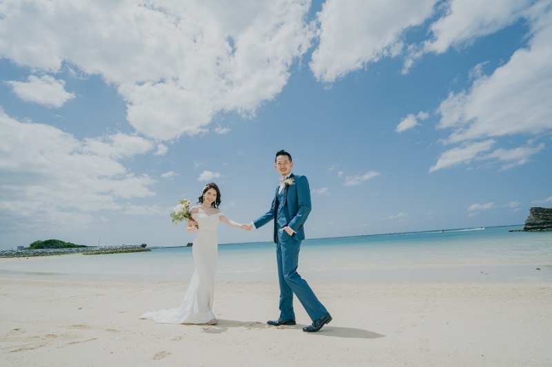 ご新婦様のドレスはスレンダー系♡