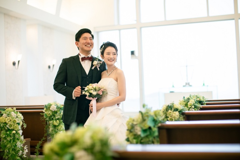 AラインウエディングドレスとUPHair♡