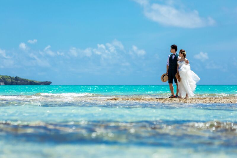 CREATIVE STUDIO by ワタベウェディング_海で撮影できる