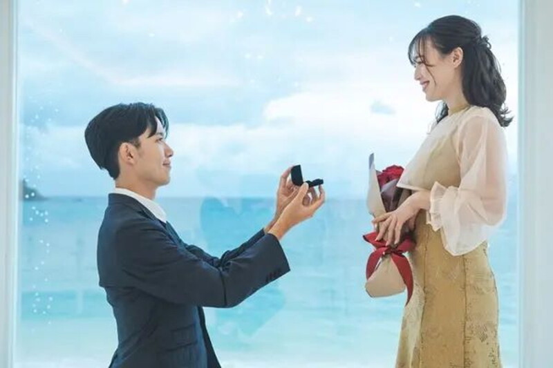 【プロポーズプラン】チャペルでエンゲージメントフォトを♡バラの花束付・データ30カット【アクアグレイス・チャペル】サプライにも♡