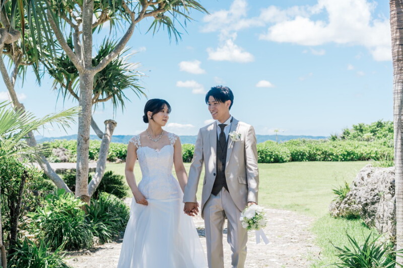 【8月成約】❀ドレス2着・美肌or痩身加工付❀チャペル&ガーデン&ビーチ100◎¥166,320◎安心の雨天保証付
