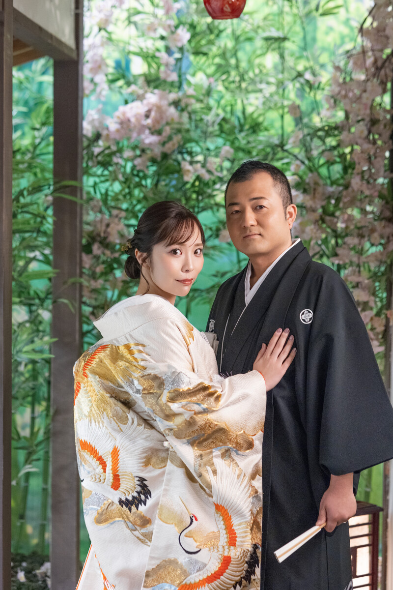 クールな表情も