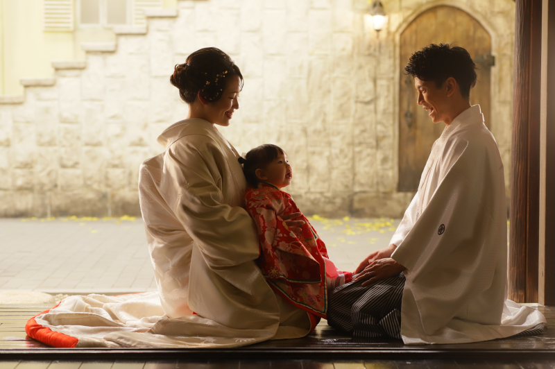 お次はママのおひざの上！