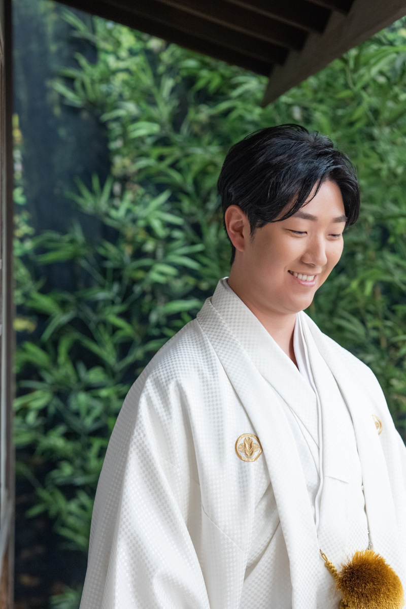 少し照れくさい表情も