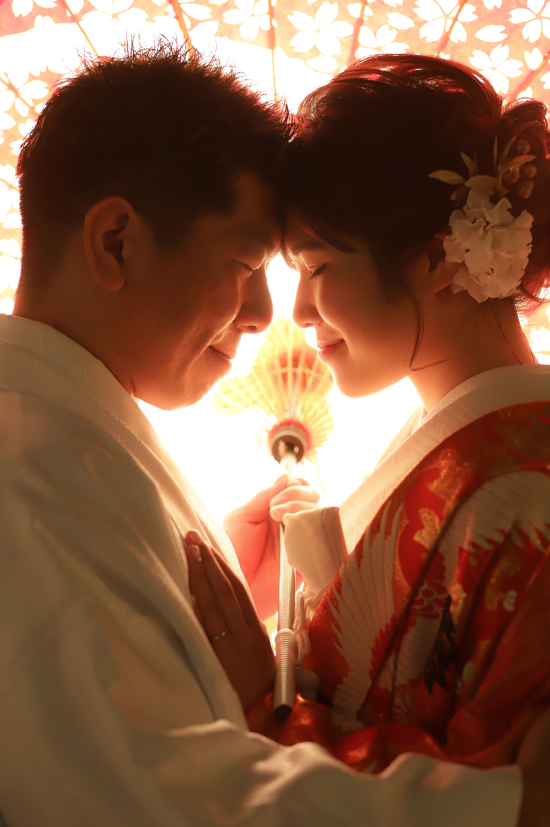 和傘を使った王道ショットも。