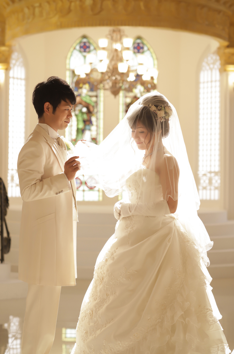 しっとりベールアップ姿も