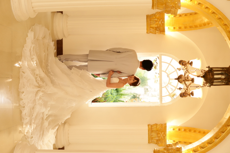 後ろ姿からの。。。