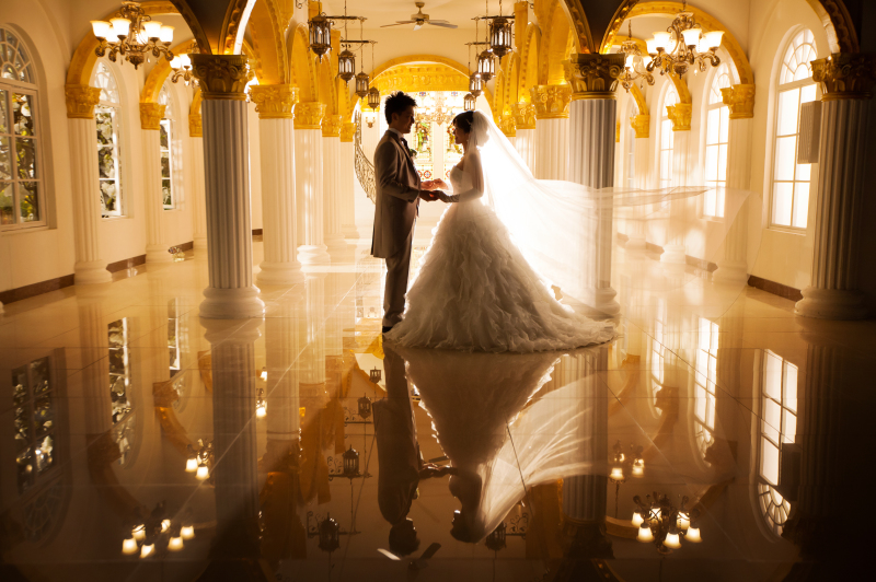 合成なし！お二人の姿が床に綺麗に反射します