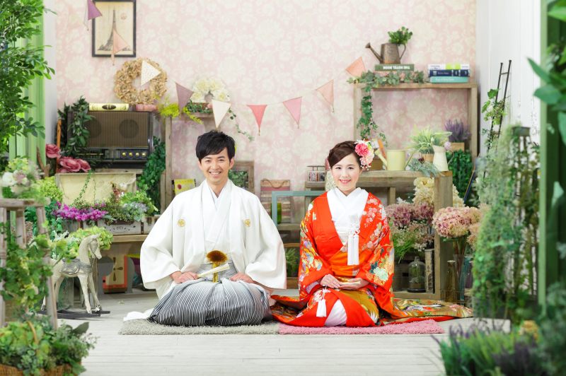 ラフな感じの正座姿も良いですよね♪