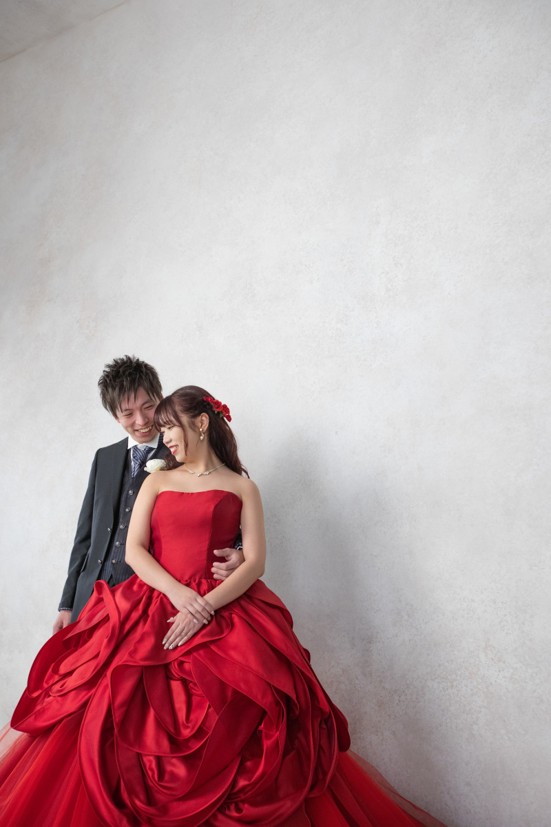 お嫁様の美しさを引き立たせる赤