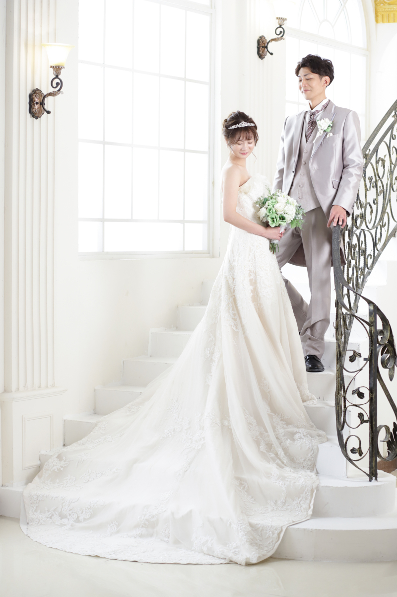 階段を使って。